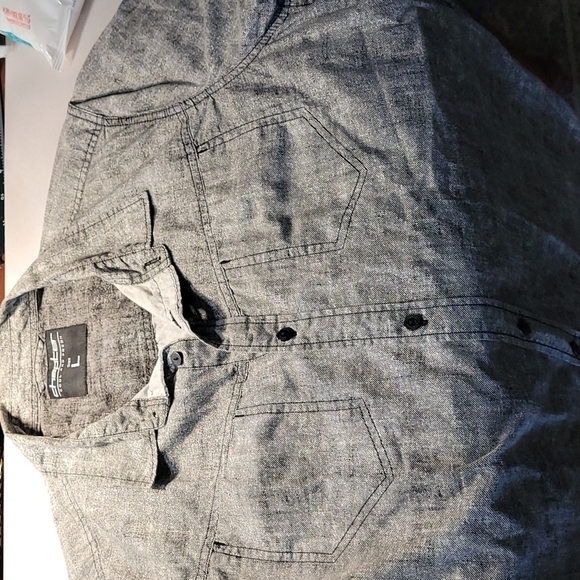 Men's Chapter Cool and Fresh Button Front Shirt - Picture 2 of 9